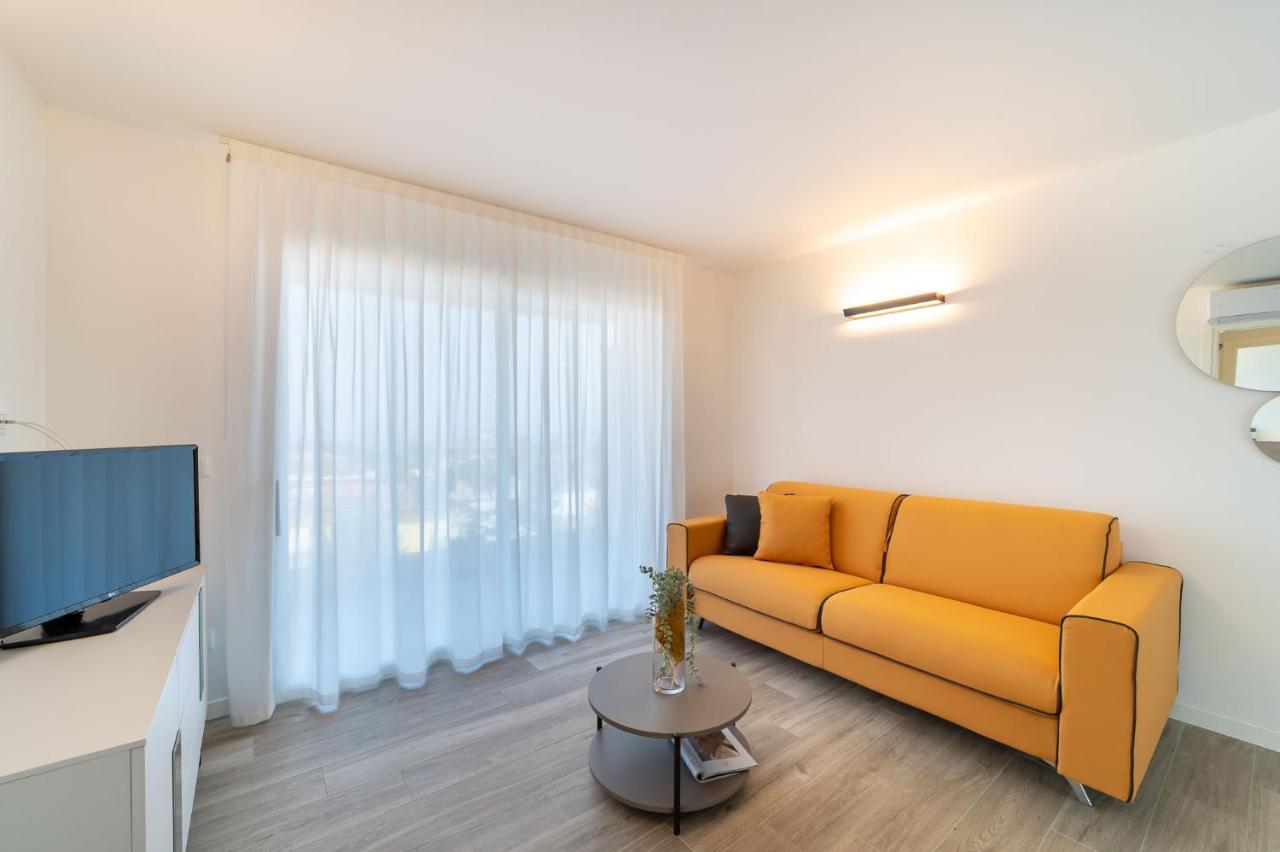Zero5.Zero5 Apartment Линяно Сабиадоро Екстериор снимка