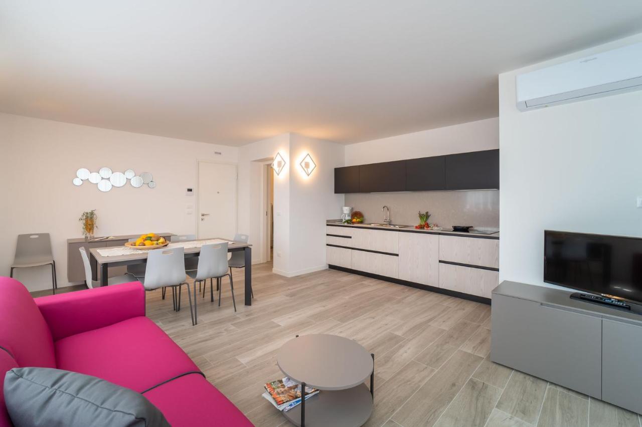 Zero5.Zero5 Apartment Линяно Сабиадоро Екстериор снимка